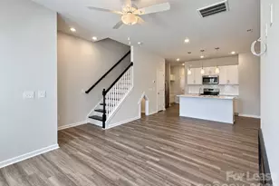 6528 Harlech St, Charlotte, NC 28269 - Photo 7