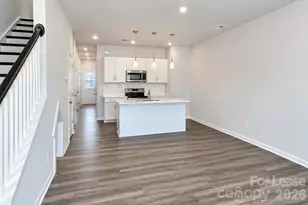 6528 Harlech St, Charlotte, NC 28269 - Photo 9