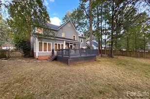 2315 Heathershire Ln, Matthews, NC 28105 - Photo 5