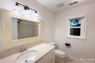2315 Heathershire Ln, Matthews, NC 28105 - Photo 23