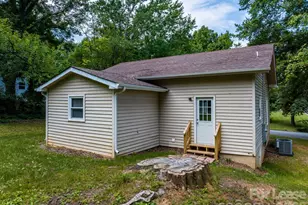 1586 3rd St Dr NE, Hickory, NC 28601 - Photo 11