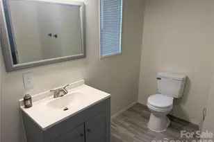 104 E Clairborne St, Blacksburg, SC 29702 - Photo 9