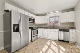 3108 Rosehill Dr, Charlotte, NC 28212 - Photo 5
