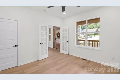 3800 Erskine Woods Drive, Bessemer City, NC 28016 - Photo 9