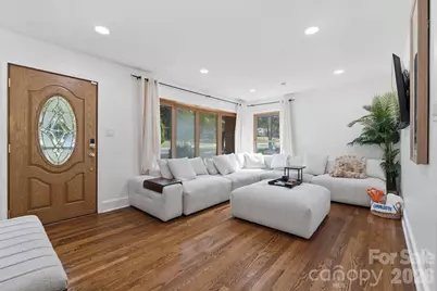 6520 Candlewood Drive, Charlotte, NC 28210 - Photo 5