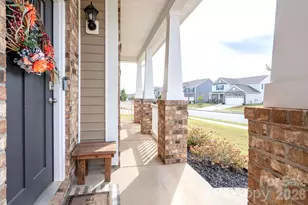 121 Giant Oak Ave, Statesville, NC 28677 - Photo 3