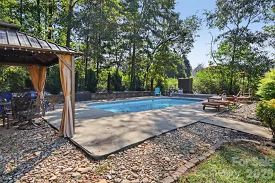 1233 Waterford Road, Lincolnton, NC 28092 - Photo 5