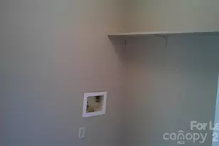 114 5th Ave NE, Conover, NC 28613 - Photo 5