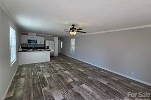 155 4th C St, Marion, NC 28752 - Photo 7