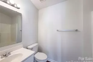 10705 Azure Valley Pl, Charlotte, NC 28269 - Photo 9