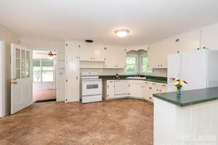 1301 N Sharon Amity Rd, Charlotte, NC 28211 - Photo 7