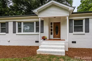 1301 N Sharon Amity Rd, Charlotte, NC 28211 - Photo 3