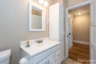 1301 N Sharon Amity Rd, Charlotte, NC 28211 - Photo 13