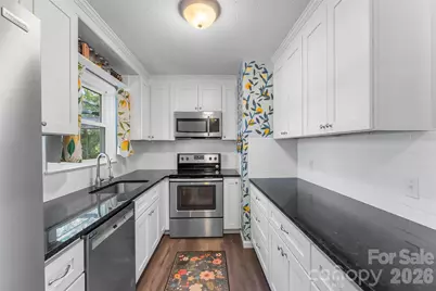 23 E Silverleaf Drive, Hendersonville, NC 28739 - Photo 7