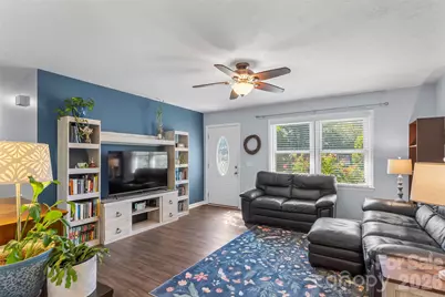 23 E Silverleaf Drive, Hendersonville, NC 28739 - Photo 3