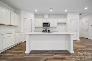 2929 31st St NE, Hickory, NC 28601 - Photo 11