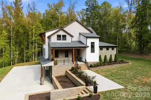 8223 Max Meadows Dr, Charlotte, NC 28227 - Photo 3