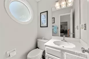 421 Halliwell St, Charlotte, NC 28262 - Photo 25