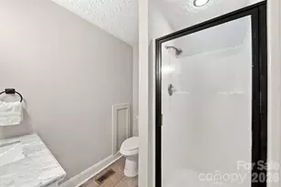 803 E 24th St, Newton, NC 28658 - Photo 23