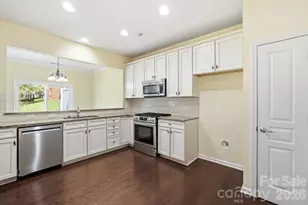 16852 Dunaverty Pl, Charlotte, NC 28277 - Photo 17