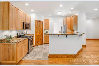 21 Lake Avenue, Black Mountain, NC 28711 - Photo 17