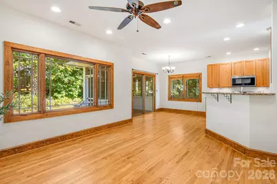 21 Lake Avenue, Black Mountain, NC 28711 - Photo 9