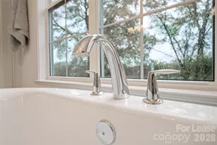 1708 Lombardy Cir, Charlotte, NC 28203 - Photo 23