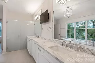 1708 Lombardy Cir, Charlotte, NC 28203 - Photo 21