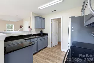 2727 Valley Ct, Charlotte, NC 28273 - Photo 19