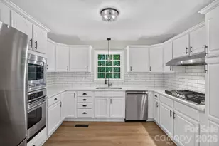 5550 Overlook Cir, Winston Salem, NC 27105 - Photo 17