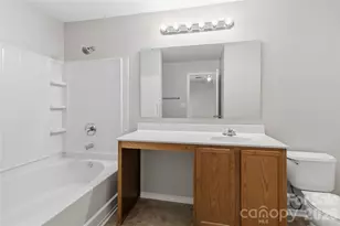 6215 Woodland Commons Dr, Charlotte, NC 28269 - Photo 15