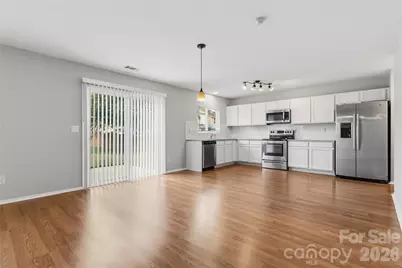 6215 Woodland Commons Drive, Charlotte, NC 28269 - Photo 9