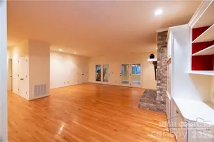 560 Greystone Dr, Boone, NC 28607 - Photo 11
