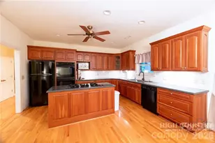 560 Greystone Dr, Boone, NC 28607 - Photo 19