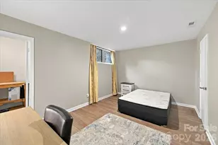5805 Sharon Rd, Charlotte, NC 28210 - Photo 17