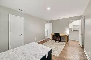 5805 Sharon Rd, Charlotte, NC 28210 - Photo 21