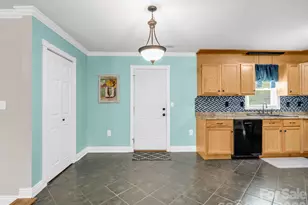 112 Roseborough Rd, Grover, NC 28073 - Photo 9