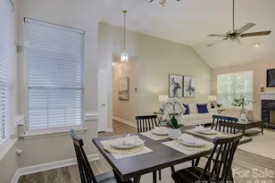 9207 Rainbow Forest Dr, Charlotte, NC 28277 - Photo 15