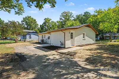 3801 Hillock Court, Charlotte, NC 28215 - Photo 35