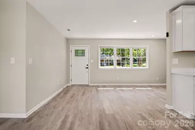 3801 Hillock Court, Charlotte, NC 28215 - Photo 7