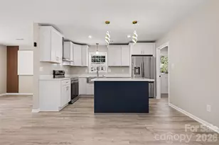 3801 Hillock Ct, Charlotte, NC 28215 - Photo 13