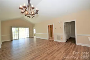 8751 Coralbell Ln, Charlotte, NC 28213 - Photo 7