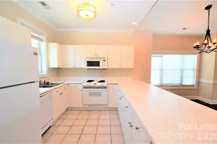 8751 Coralbell Ln, Charlotte, NC 28213 - Photo 5