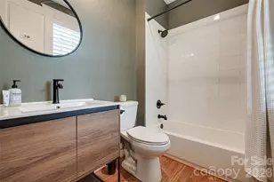 1927 Hamorton Pl, Charlotte, NC 28205 - Photo 13