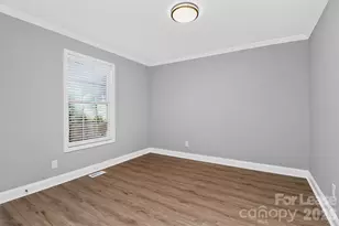 2233 Highland St, Charlotte, NC 28208 - Photo 21