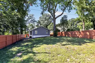 2233 Highland St, Charlotte, NC 28208 - Photo 29