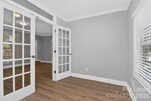 2233 Highland St, Charlotte, NC 28208 - Photo 9