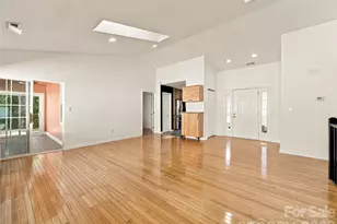 317 Ewarts Hill Rd, Hendersonville, NC 28739 - Photo 7