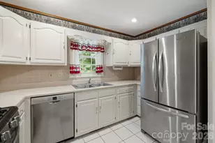 103 Tarragon Pl, Flat Rock, NC 28731 - Photo 11