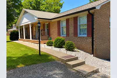 529 Carolina Avenue N, Statesville, NC 28677 - Photo 3
